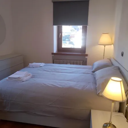 Dolomiti Apartament *